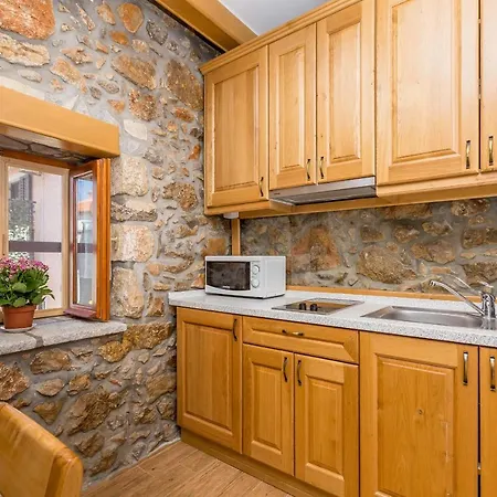 Holiday Home Vrh Vrh (Krk)