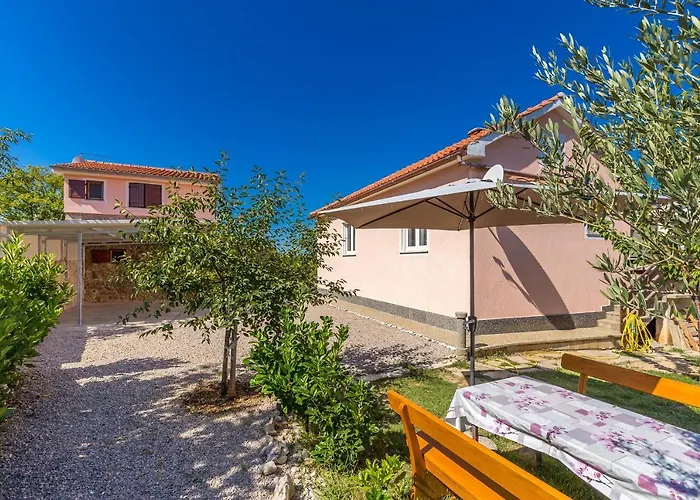 Holiday Home Vrh * Vrh (Krk)