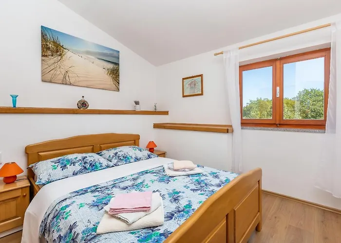 Holiday Home Vrh Дом отдыха Vrh (Krk)