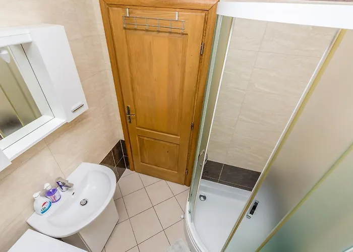 Holiday Home Vrh * Vrh (Krk)