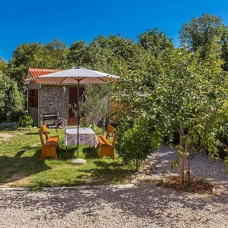 Holiday Home Vrh Prázdninový dům