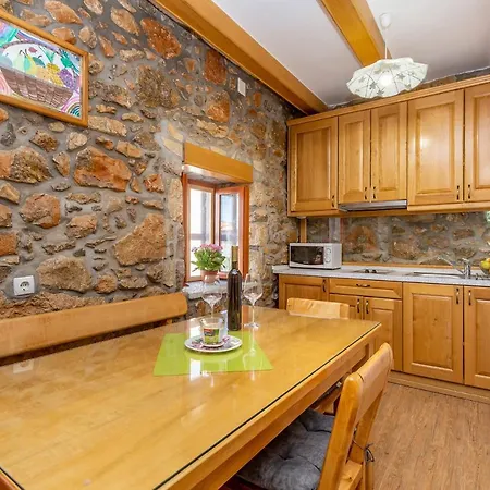 Holiday Home Vrh